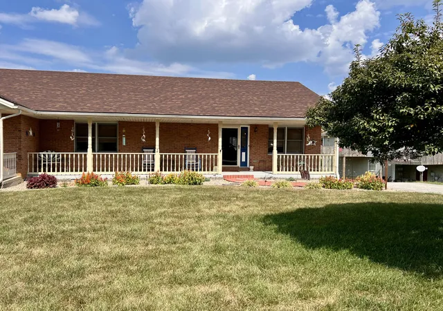 Photo 1 of Single family home for sale at 102 Quail Ridge Rd, Winchester, KY 40391 | MLS# 26025942 | Listing updated on 2026-10-18