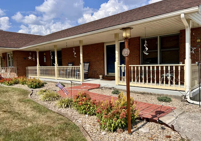 Photo 2 of Single family home for sale at 102 Quail Ridge Rd, Winchester, KY 40391 | MLS# 26025942 | Listing updated on 2026-10-18