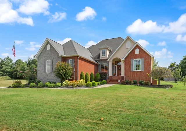Photo 1 of Single family home for sale at 231 Colson Dr, Bronston, KY 42518 | MLS# 26025772 | Listing updated on 2026-10-13