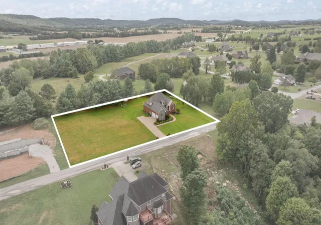 Photo 2 of Single family home for sale at 231 Colson Dr, Bronston, KY 42518 | MLS# 26025772 | Listing updated on 2026-10-13