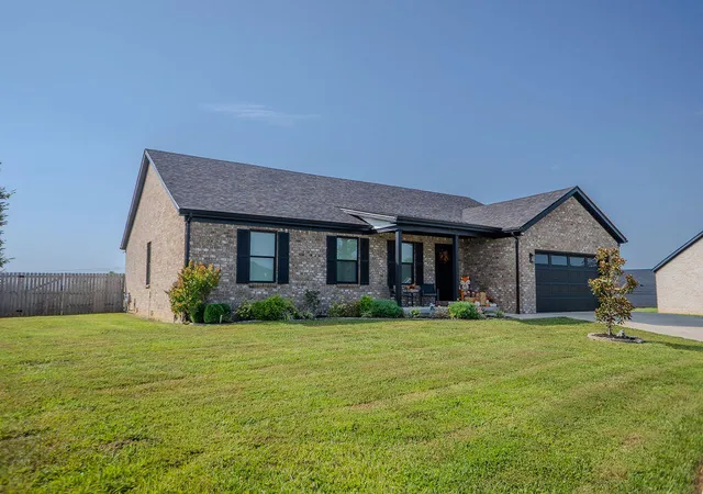 Photo 2 of Single family home for sale at 219 Patriot Trl, Berea, KY 40403 | MLS# 26026521 | Listing updated on 2026-10-20
