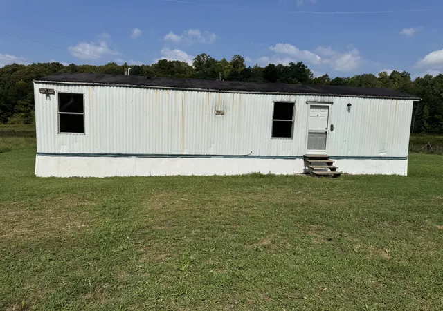 Photo 1 of Single family home for sale at 1303 Hamblin Holw Rd, Williamsburg, KY 40769 | MLS# 26025645 | Listing updated on 2026-10-13