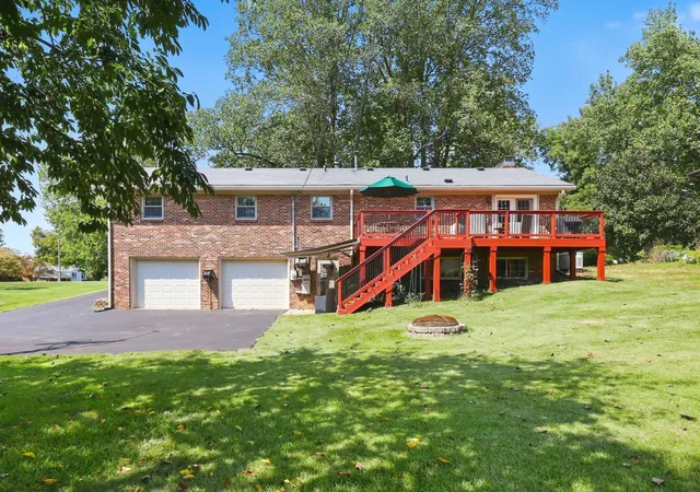 Photo 2 of Sale Pending at 660 Shasta Cir, Lexington, KY 40503 | MLS# 26025931 | Listing updated on 2026-10-13
