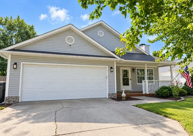 Photo 1 of Sale Pending at 1766 Bryan Sta Rd, Lexington, KY 40505 | MLS# 26025669 | Listing updated on 2026-10-13