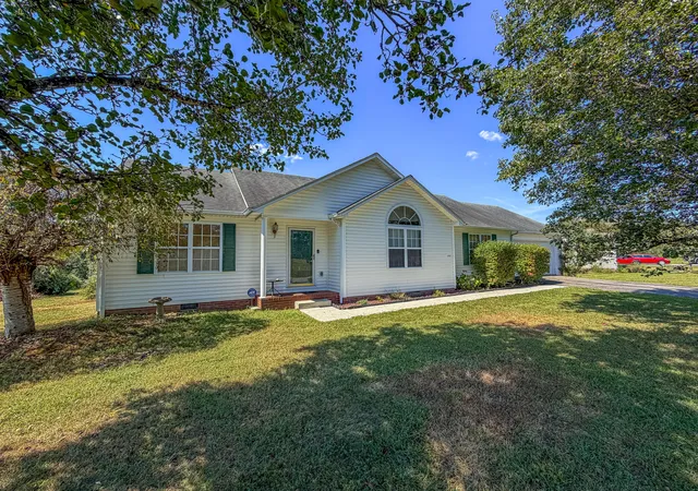 Photo 1 of Sale Pending at 163 Herchel Rd, London, KY 40741 | MLS# 26025829 | Listing updated on 2026-10-16