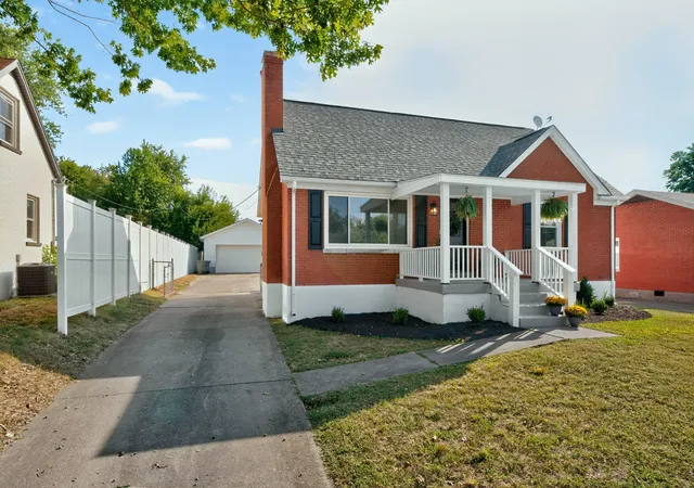Photo 2 of Sale Pending at 625 St Anthony Dr, Lexington, KY 40505 | MLS# 26025767 | Listing updated on 2026-10-22