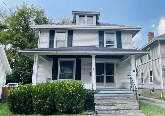 Photo 1 of Single family home for sale at 30 Samuels Ave, Mount Sterling, KY 40353 | MLS# 26025970 | Listing updated on 2026-10-13