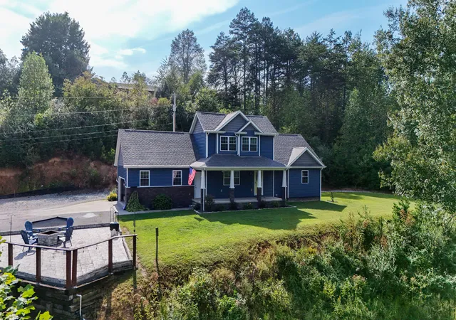 Photo 2 of Single family home for sale at 80 Sportsmans Hl Trl, London, KY 40744 | MLS# 26025764 | Listing updated on 2026-10-14