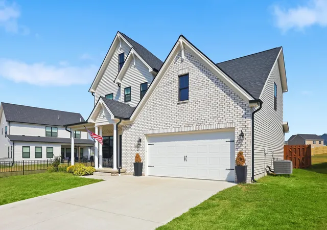 Photo 3 of Sale Pending at 448 Friendly Ave, Nicholasville, KY 40356 | MLS# 26025815 | Listing updated on 2026-10-13