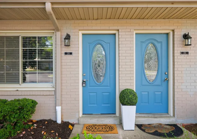 Photo 3 of Townhouse for sale at 214 Regency Point Path, Lexington, KY 40503 | MLS# 26025835 | Listing updated on 2026-09-29