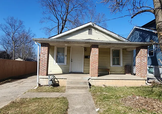 Photo 1 of Single family home for sale at 372 Roosevelt Blvd, Lexington, KY 40508 | MLS# 26025850 | Listing updated on 2026-10-13