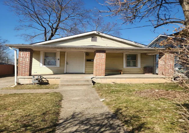 Photo 3 of Single family home for sale at 372 Roosevelt Blvd, Lexington, KY 40508 | MLS# 26025850 | Listing updated on 2026-10-13