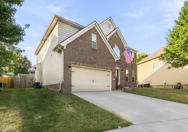 Photo 2 of Single family home for sale at 113 Waterside Dr, Georgetown, KY 40324 | MLS# 26025919 | Listing updated on 2026-10-13