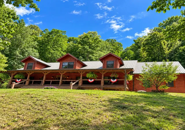 Photo 1 of Single family home for sale at 81 Tidewater Ln, Vicco, KY 41773 | MLS# 26025897 | Listing updated on 2026-10-28