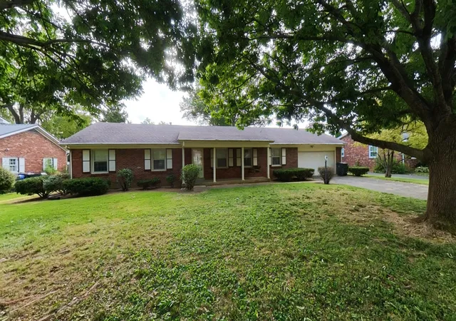 Photo 2 of Sale Pending at 2082 Old Nassau Rd, Lexington, KY 40504 | MLS# 26025894 | Listing updated on 2026-10-13