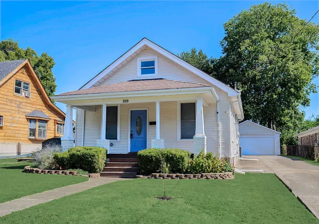 Photo 1 of Single family home for sale at 109 Fairlawn Ave, Lexington, KY 40505 | MLS# 26025833 | Listing updated on 2026-10-23