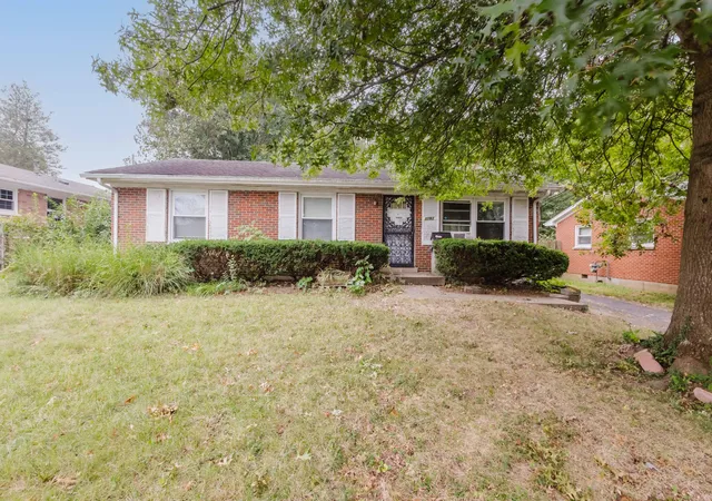 Photo 2 of Sale Pending at 3793 Temple Dr, Lexington, KY 40517 | MLS# 26025891 | Listing updated on 2026-10-13