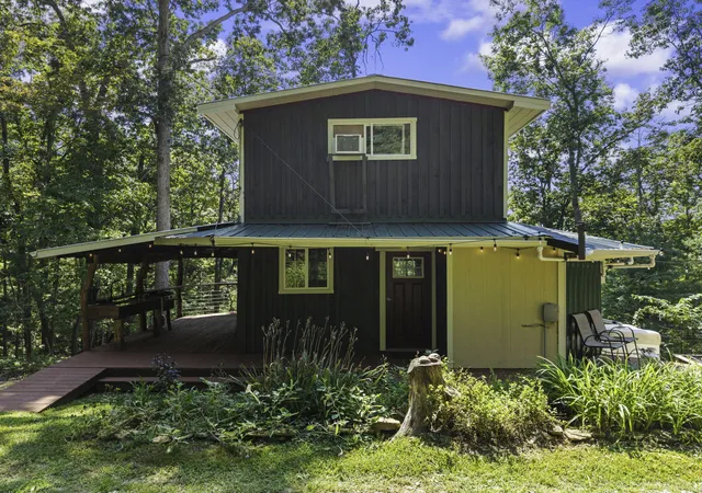 Photo 4 of Single family home for sale at 258 Black Bear Ridge Rd, Campton, KY 41301 | MLS# 26025877 | Listing updated on 2026-10-13