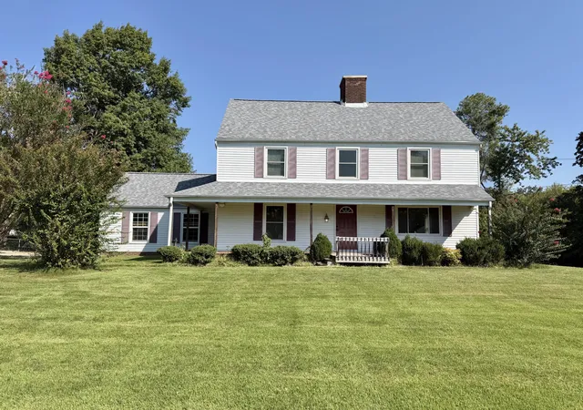 Photo 1 of Single family home for sale at 607 Macedonia St, Mayfield, KY 42066 | MLS# 26025867 | Listing updated on 2026-09-18