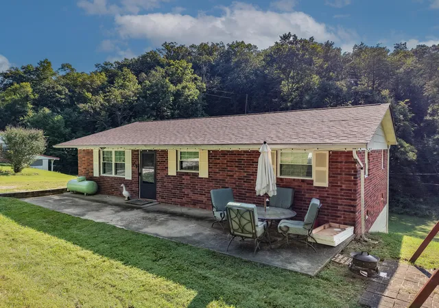 Single family home for sale at 490 Cribbs Hl, Grayson, KY 41143 | MLS# 26025954