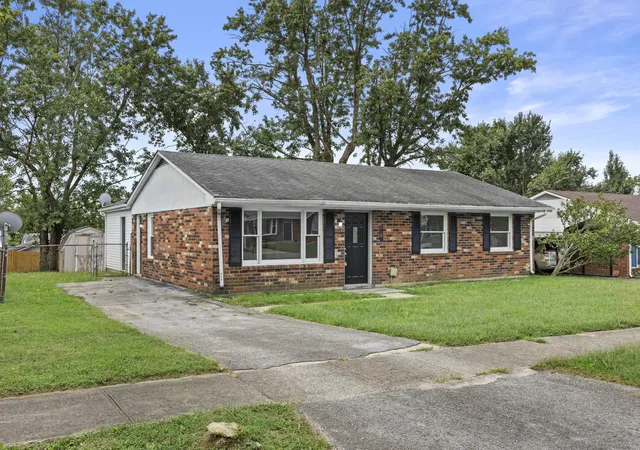 Photo 3 of Single family home for sale at 204 Mount Vernon Dr, Georgetown, KY 40324 | MLS# 26026091 | Listing updated on 2026-10-23