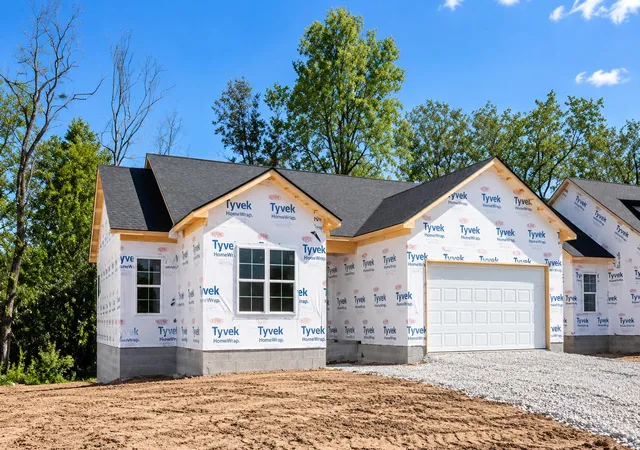 Photo 3 of Single family home for sale at 408 Krauss Dr, Nicholasville, KY 40356 | MLS# 26026670 | Listing updated on 2026-10-17