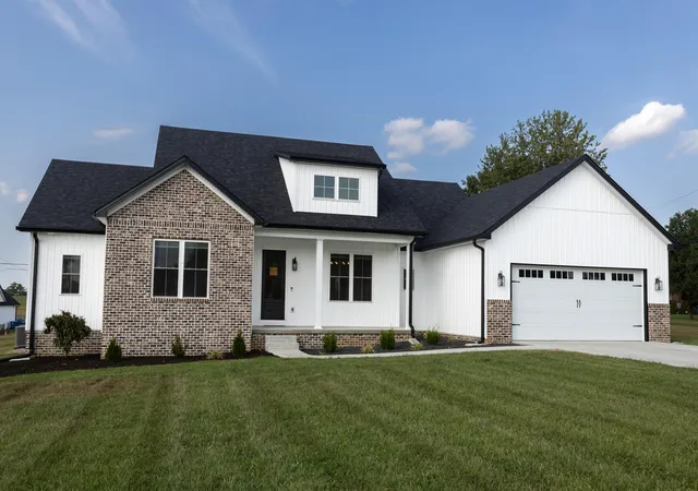 Photo 1 of Single family home for sale at 589 Harvest Ln, Harrodsburg, KY 40330 | MLS# 26025978 | Listing updated on 2026-10-13
