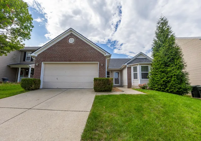 Photo 1 of Sale Pending at 209 Elkhorn Green Pl, Georgetown, KY 40324 | MLS# 26026029 | Listing updated on 2026-10-13