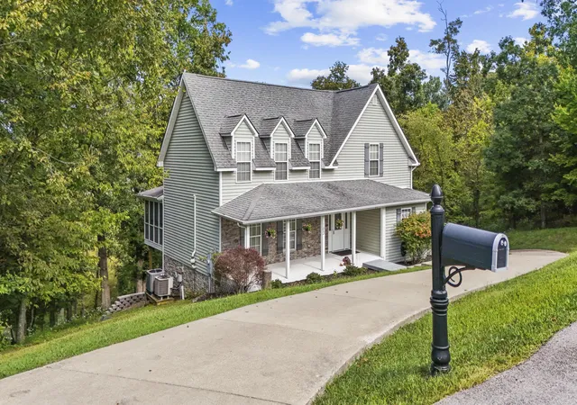 Photo 3 of Sale Pending at 103 Brant Ct, Georgetown, KY 40324 | MLS# 26025965 | Listing updated on 2026-10-22