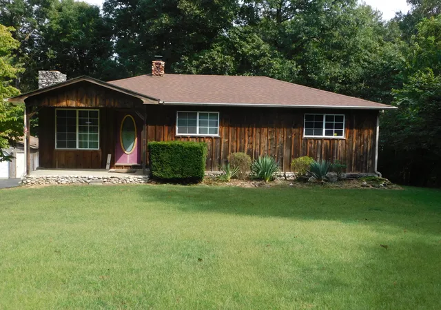 Photo 1 of Single family home for sale at 2064 Martin Chapel Rd, Kuttawa, KY 42055 | MLS# 26026378 | Listing updated on 2026-10-04