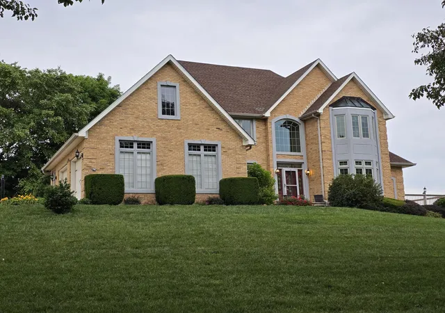 Photo 3 of Single family home for sale at 514 Waitsboro Dr, Somerset, KY 42503 | MLS# 26026000 | Listing updated on 2026-10-13