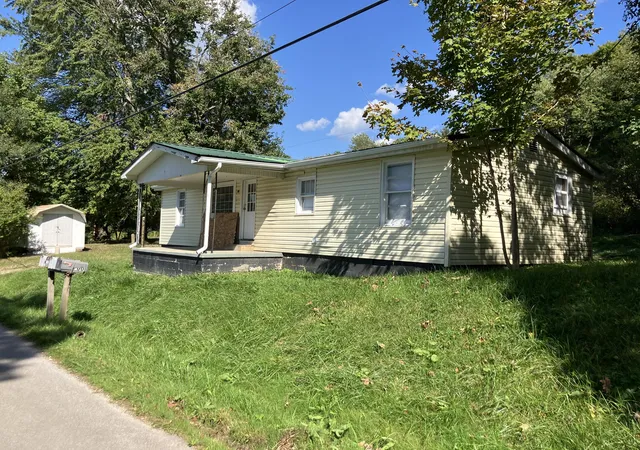 Photo 1 of Multi family home for sale at 795 Slate Lick Rd, Berea, KY 40403 | MLS# 26026253 | Listing updated on 2026-10-13