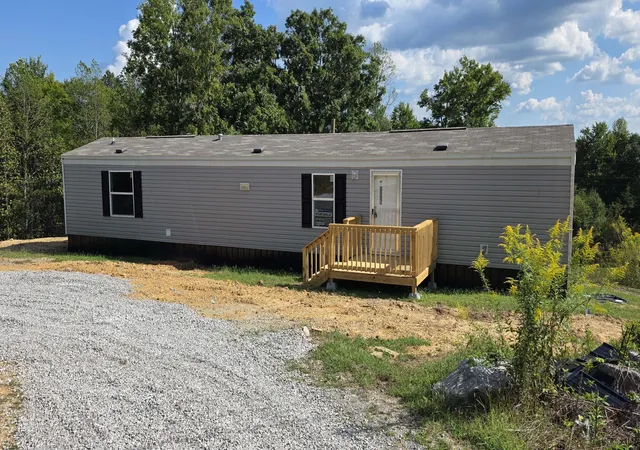Photo 3 of Single family home for sale at 1233 Letha Petrey Rd, Williamsburg, KY 40769 | MLS# 26026003 | Listing updated on 2026-10-13