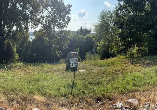 Photo 1 of Land for sale at Lot 21 Oak View Ln, Eddyville, KY 42038 | MLS# 26026010 | Listing updated on 2026-09-20