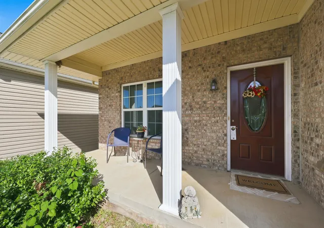 Photo 2 of Single family home for sale at 2832 Sullivans Tr, Lexington, KY 40511 | MLS# 26026058 | Listing updated on 2026-10-13