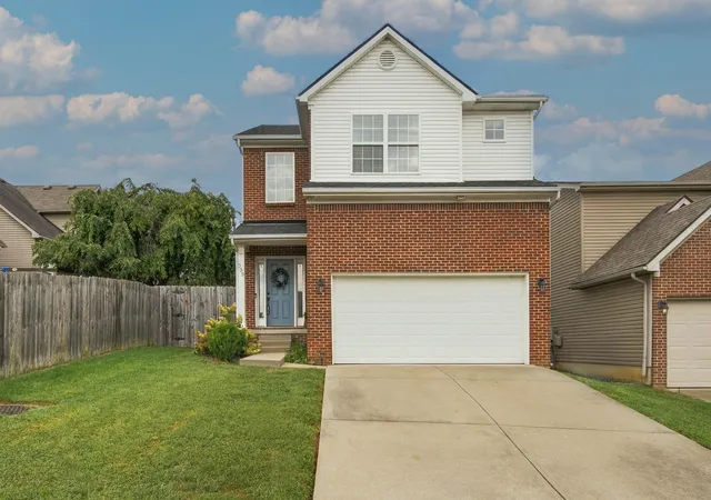 Photo 1 of Single family home for sale at 335 Newcastle Ln, Winchester, KY 40391 | MLS# 26026107 | Listing updated on 2026-10-13