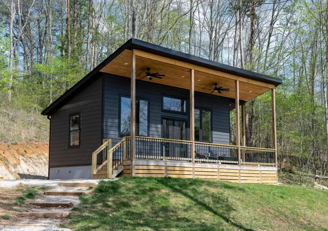 Photo 1 of Single family home for sale at 499 River Rock Rd, Stanton, KY 40380 | MLS# 26026087 | Listing updated on 2026-10-13