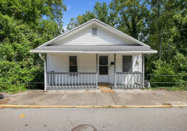 Single family home for sale at 235 E 4th Street, Maysville, KY 41056 | MLS# 26026089