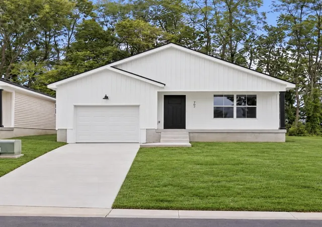 Photo 1 of Single family home for sale at 765 Harrison Tr, Lexington, KY 40505 | MLS# 26026073 | Listing updated on 2026-10-19