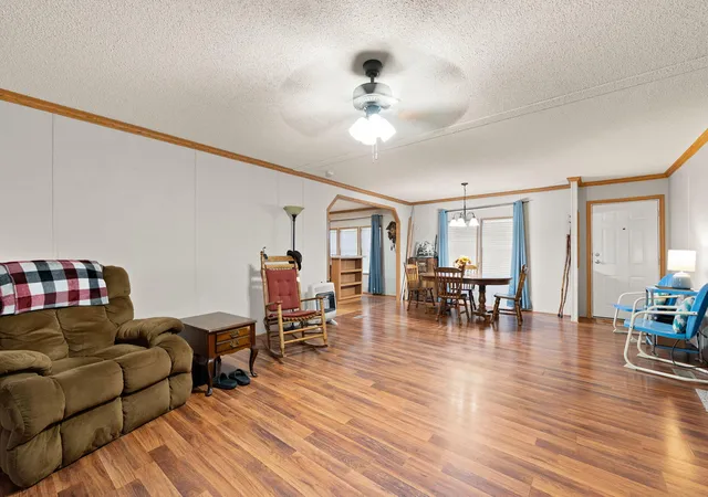 Photo 4 of Single family home for sale at 180 Pacific Ave, Morehead, KY 40351 | MLS# 26026583 | Listing updated on 2026-10-13