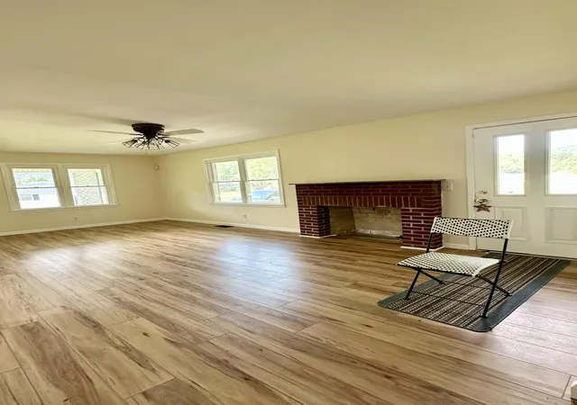Photo 3 of Single family home for sale at 295 Becks Crk Rd, Williamsburg, KY 40769 | MLS# 26026084 | Listing updated on 2026-10-13