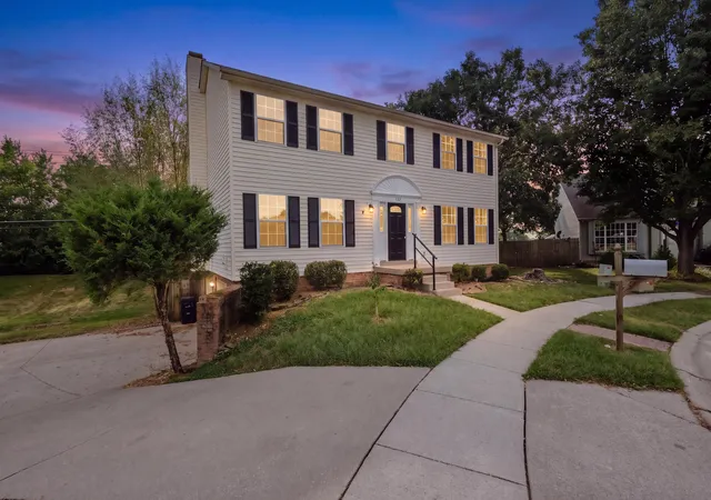 Single family home for sale at 1104 Clovelly Ct, Lexington, KY 40517 | MLS# 26026267