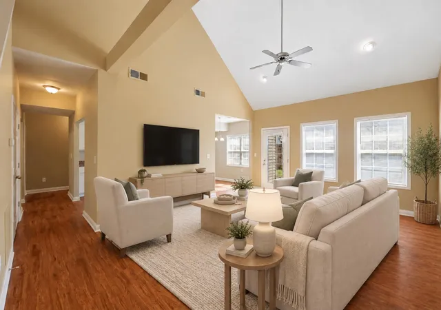 Photo 3 of Single family home for sale at 109 Janice Dr, Nicholasville, KY 40356 | MLS# 26026263 | Listing updated on 2026-10-21