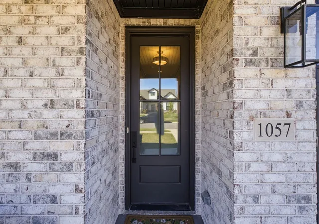 Photo 3 of Single family home for sale at 1057 Squirrel Nest Ln, Lexington, KY 40509 | MLS# 26026949 | Listing updated on 2026-10-13