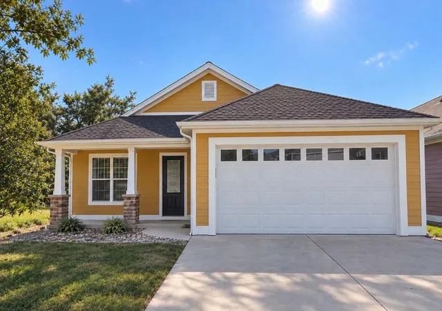 Photo 1 of Single family home for sale at 2101 Leslee Way, Lawrenceburg, KY 40342 | MLS# 26026099 | Listing updated on 2026-10-27