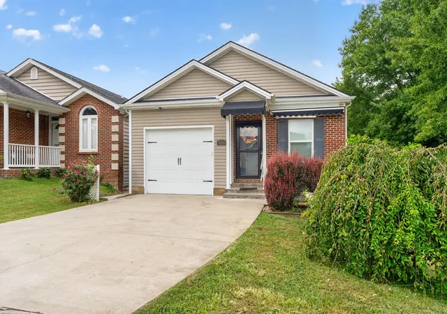 Photo 1 of Single family home for sale at 700 Ben Ali Dr #A, Danville, KY 40422 | MLS# 26026563 | Listing updated on 2026-10-20
