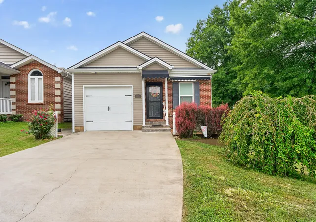 Photo 2 of Single family home for sale at 700 Ben Ali Dr #A, Danville, KY 40422 | MLS# 26026563 | Listing updated on 2026-10-20