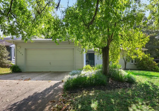 Photo 2 of Single family home for sale at 3528 Winding Dr, Lexington, KY 40517 | MLS# 26026174 | Listing updated on 2026-10-20