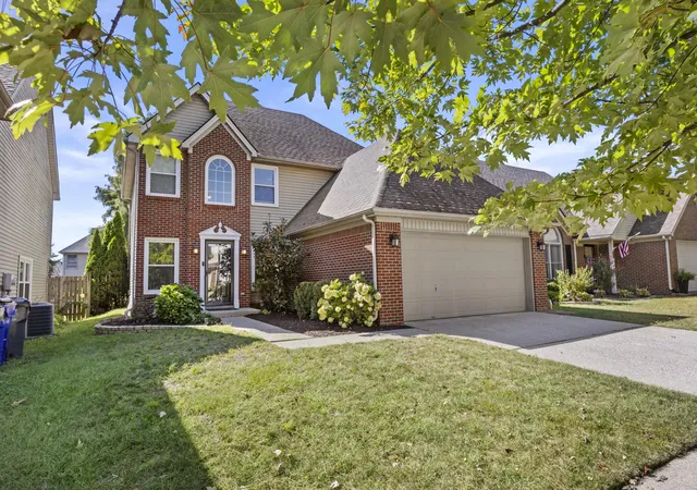 Photo 1 of Sale Pending at 3785 White Pine Dr, Lexington, KY 40514 | MLS# 26026662 | Listing updated on 2026-10-19