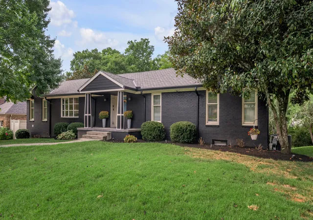 Photo 2 of Single family home for sale at 2079 Von List Way, Lexington, KY 40502 | MLS# 26026331 | Listing updated on 2026-10-19